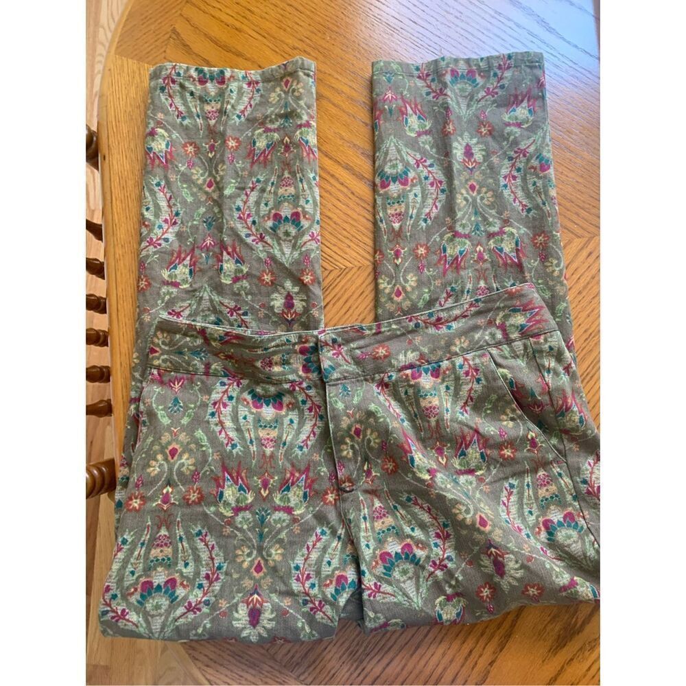 Liz Claiborne Audra Cropped Floral Pants